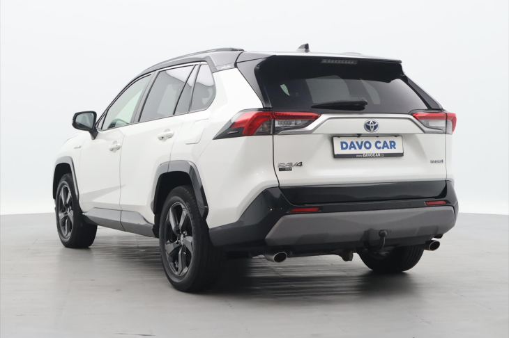Toyota RAV4 2,5 e-CVT 131kW Selection 4WD CZ