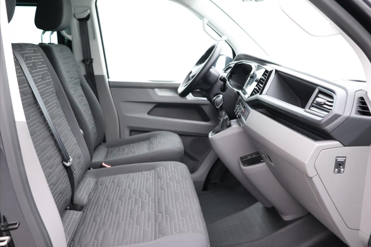 Volkswagen Caravelle 2,0 TDI 150kW DSG Long LED DPH