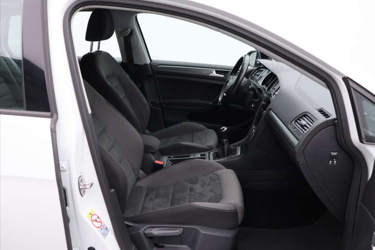 Volkswagen Golf 1,4 TSI 92kW CZ LED