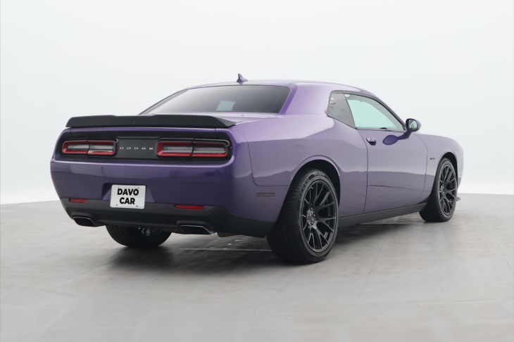 Dodge Challenger 5,7 V8 HEMI 277KW Aut.klima