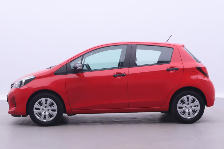 Toyota Yaris 1,0 VVT-i 51kW Entry Serv. kniha