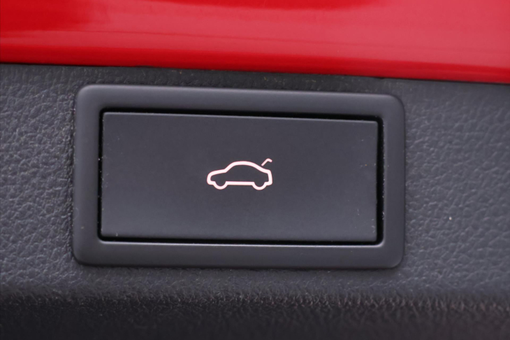 Škoda Octavia 2,0 TSI RS DSG 1.Maj CZ DPH