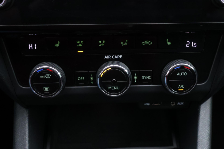 Škoda Octavia 1,6 TDI CZ Style LED Kessy