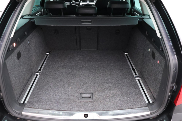Škoda Superb 3,6 FSI 191kW 4x4 Elegance AUT