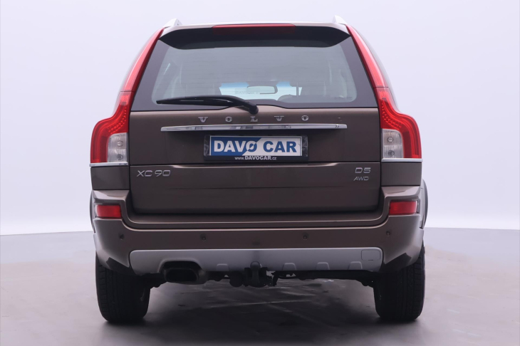 Volvo XC90 2,4 D5 147kW AWD Summum 7-Míst