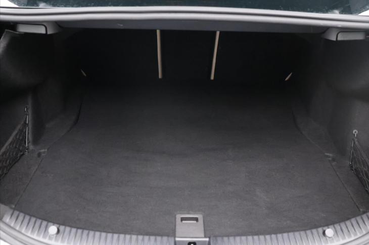 Mercedes-Benz Třídy C 2,0 C300 190kW CZ AMG paket