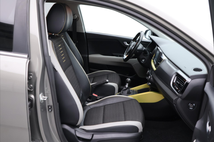Kia Stonic 1,3 CVVT 62kW Spirit 1.Maj Tažné
