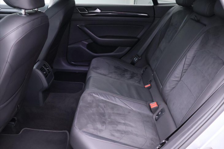 Volkswagen Arteon 2,0 TDI 140KW DSG LED Navi CZ