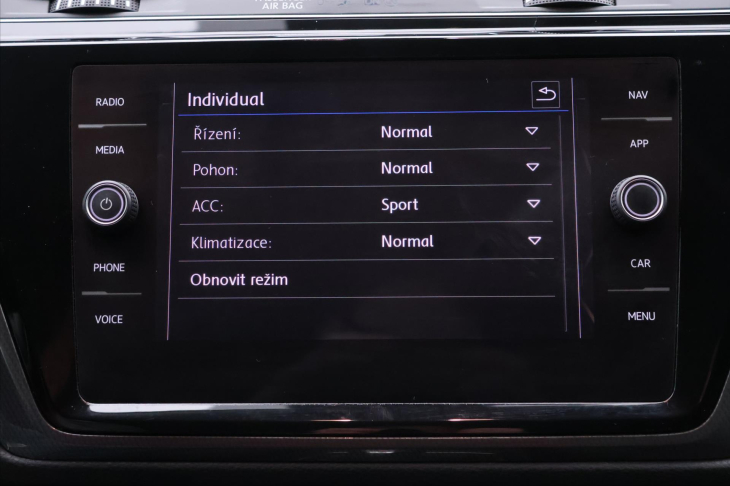 Volkswagen Touran 1,6 TDI 85kW DSG Navi Tažné