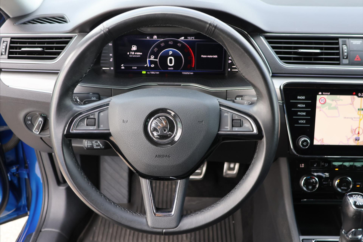 Škoda Superb 2,0 TDI DSG 4x4 CZ Scout DPH