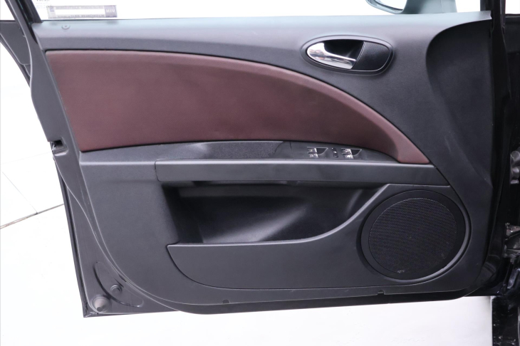 Seat Leon 2,0 TDI 103kW Stylance CZ