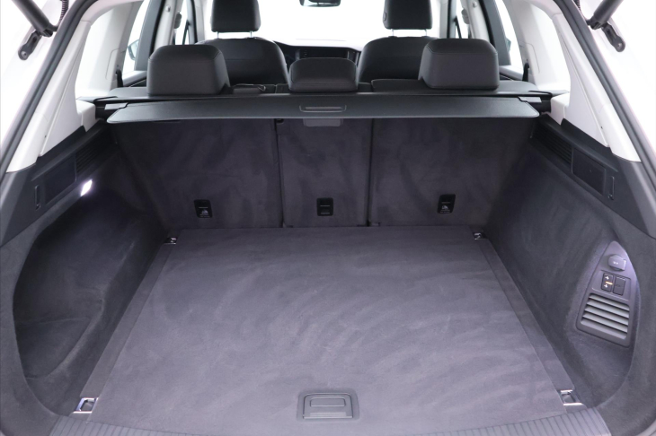 Volkswagen Touareg 3,0 TDI V6 170kW DSG 4M CZ DPH