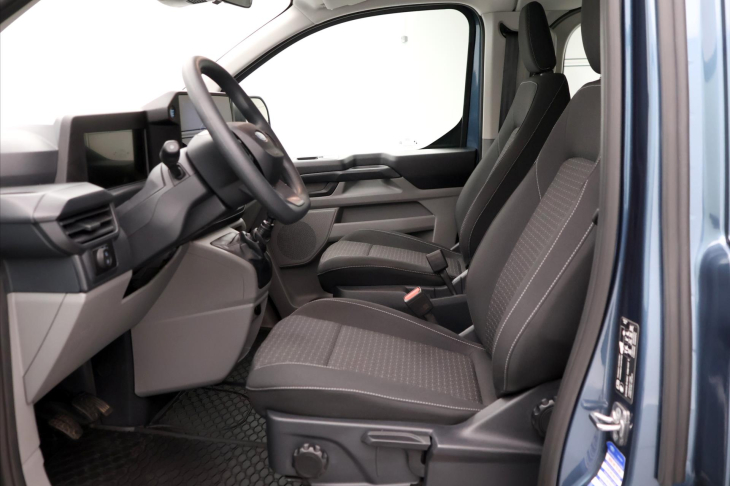 Ford Transit Custom 2,0 EB 110kW 8-Míst LED CZ
