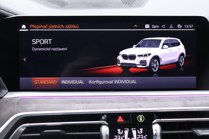 BMW X5 3,0 210kW XDrive30d CZ DPH