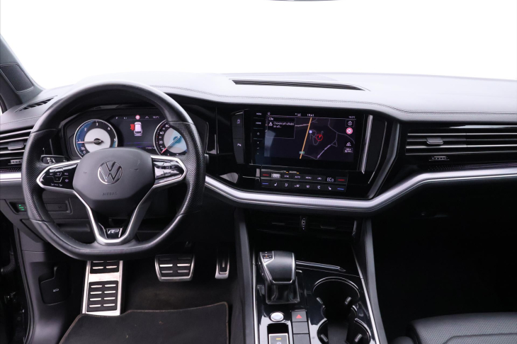 Volkswagen Touareg 3,0 TDI 210kW R-Line Tiptronic CZ DPH