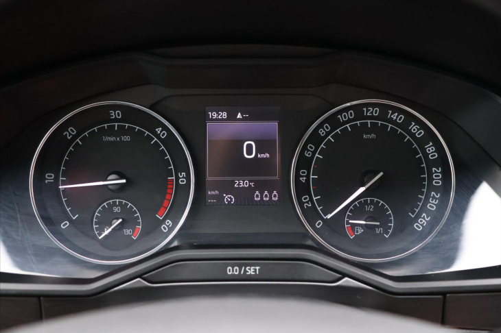 Škoda Superb 2,0 TDI 110kW Style CZ DPH