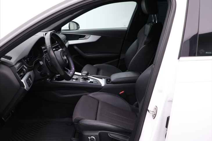 Audi A4 3,0 TDI quattro S-line S-Tronic
