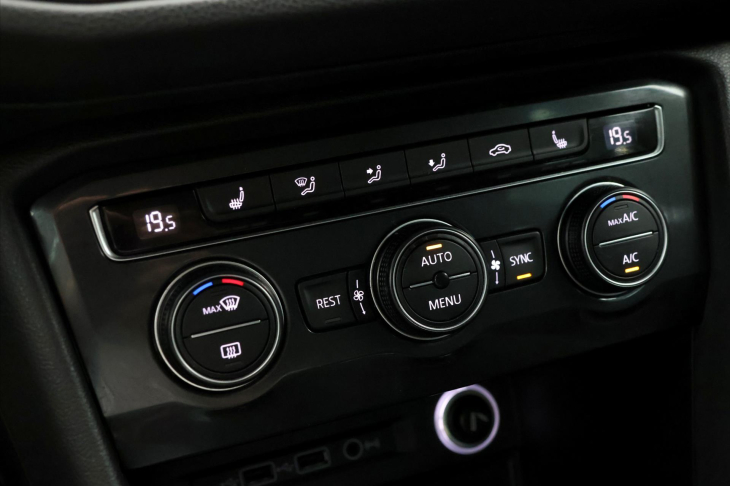 Volkswagen Tiguan 1,5 TSI 110kW LED Virtual Navi