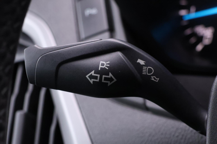 Ford Transit Custom 2,0 TDCi 96kW Navi 9-Míst L2