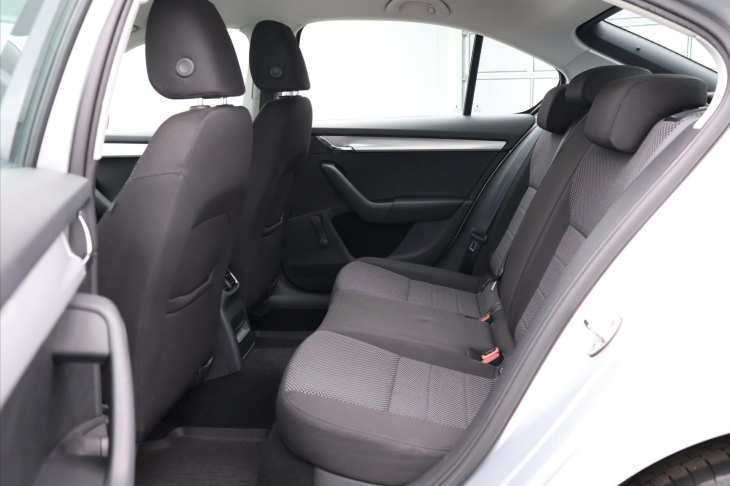 Škoda Octavia 1,6 TDI 81kW Ambition CZ