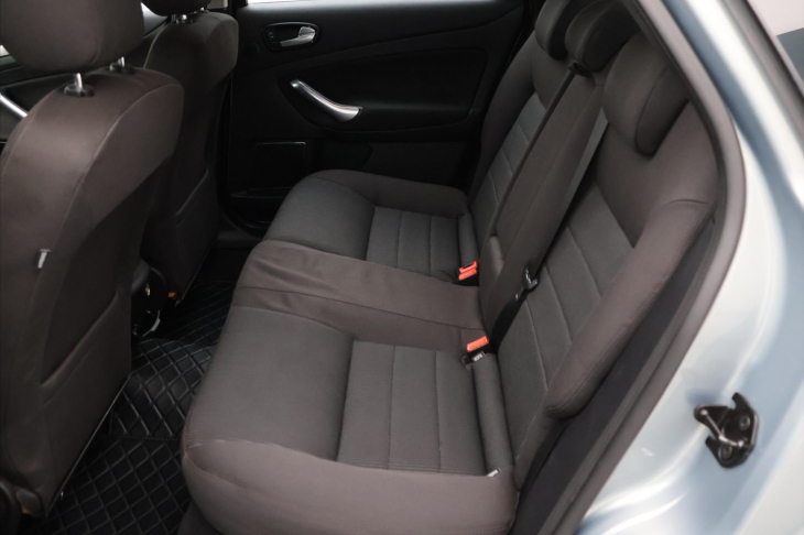 Ford Mondeo 2,0 TDCi 103 kW Aut.klima CZ