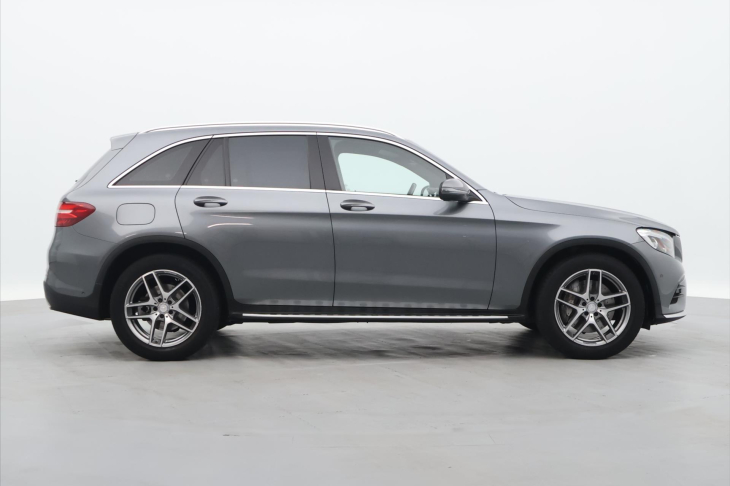 Mercedes-Benz GLC 2,0 250 4MATIC AMG LINE
