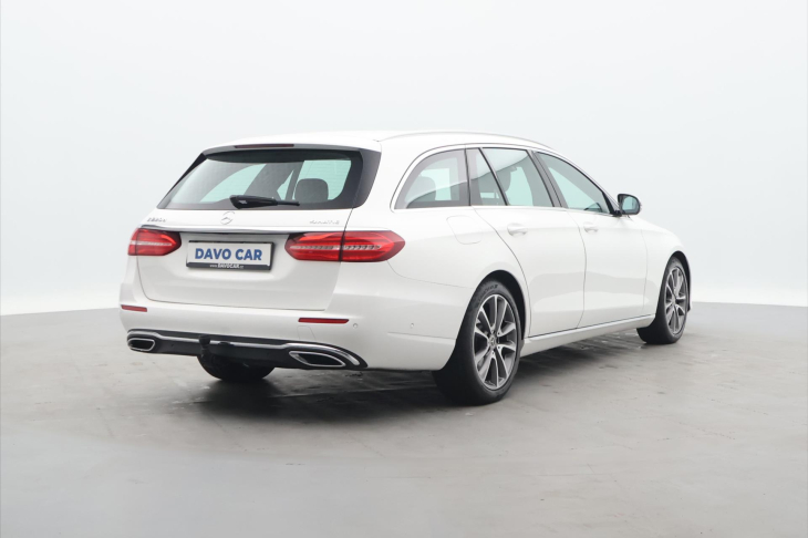Mercedes-Benz Třídy E 2.0 220d 143kW 4Matic Aut.