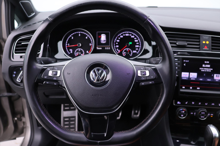 Volkswagen Golf 2,0 TDI 110kW DSG Highline CZ