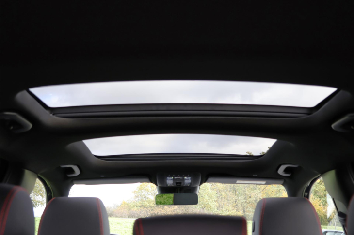 Mercedes-Benz GLB 2,0 200d 4MATIC AMG Premium +