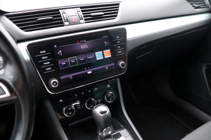 Škoda Superb 1,6 TDI 88kW DSG Aut.klima