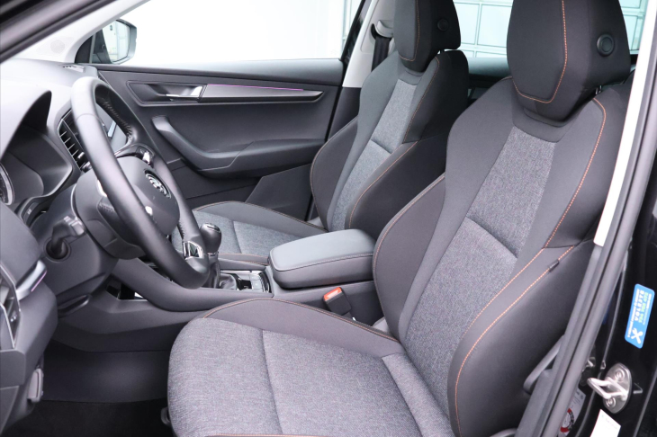 Škoda Karoq 1,0 TSI 81kW Clever LED DPH