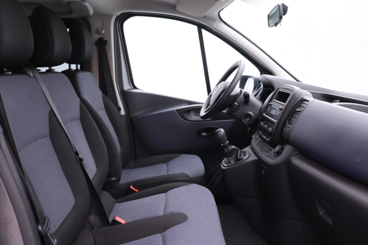 Opel Vivaro 1,6 CDTI 92kW 9-Míst Klima