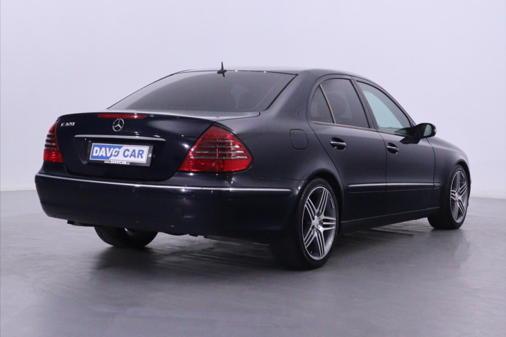 Mercedes-Benz Třídy E 3,2 E 320 165kW Elegance