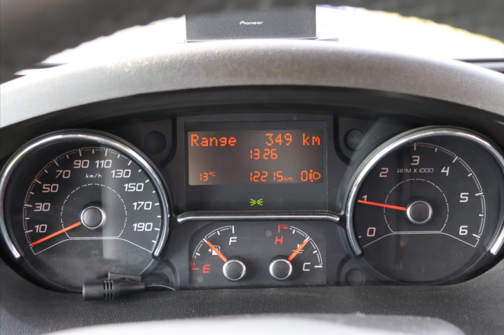 Weinsberg CaraCompact 2,3 Pepper CZ Navi 1.Majitel