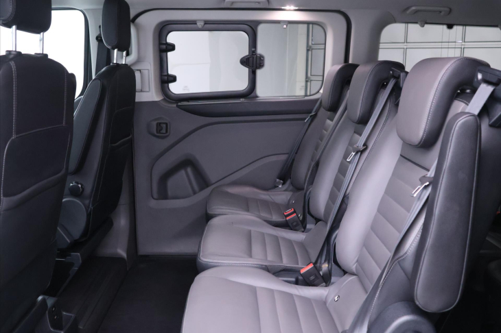 Ford Tourneo Custom 2,0 TDCI 136kW CZ Titanium L2