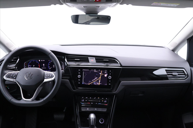 Volkswagen Touran 2,0 TDI DSG Highline 7Míst DPH