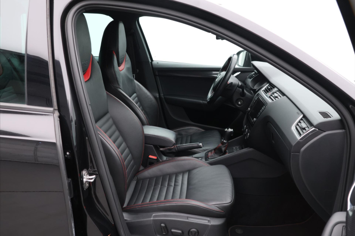 Škoda Octavia 2,0 TSI 162kW DSG Challenge