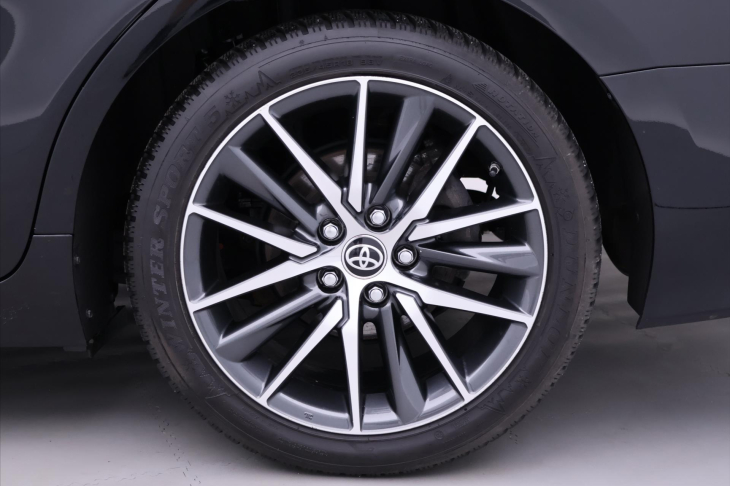 Toyota Camry 2,5 HEV Aut. CZ Executive DPH
