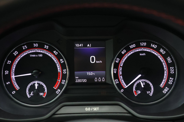 Škoda Octavia 2,0 TDI 135kW Challenge LED RS