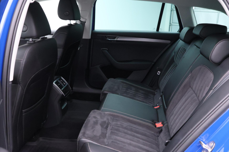 Škoda Superb 2,0 TDI 110kW DSG Style DPH CZ