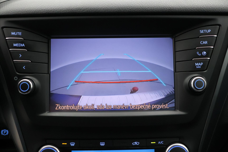 Toyota Avensis 2,0 D-4D 105kW CZ Navi Xenon