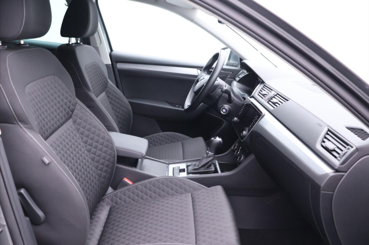 Škoda Superb 2,0 TDI 110kW DSG CZ 1.Maj DPH