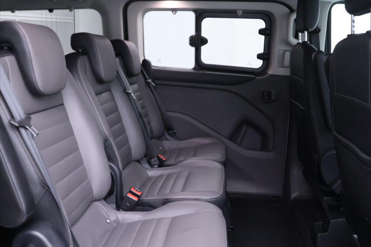 Ford Tourneo Custom 2,0 TDCI 136kW CZ Titanium L2