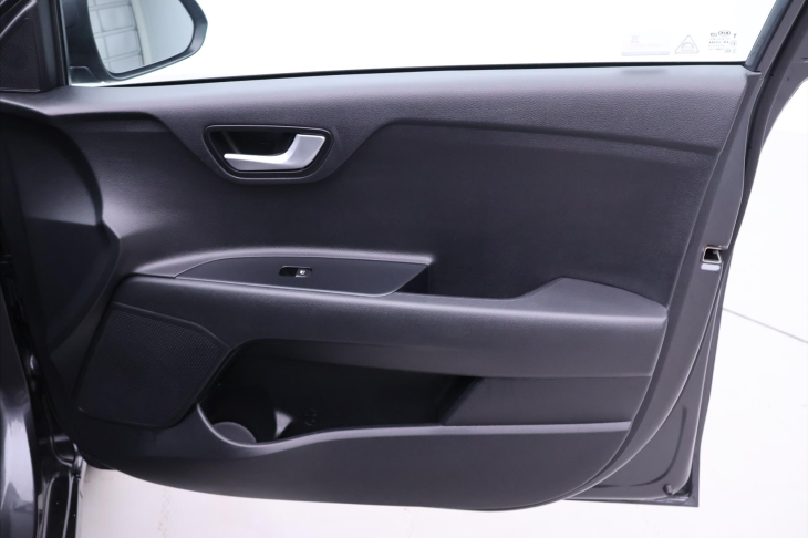 Kia Rio 1,4 CVVT 73kW Exclusive Navi