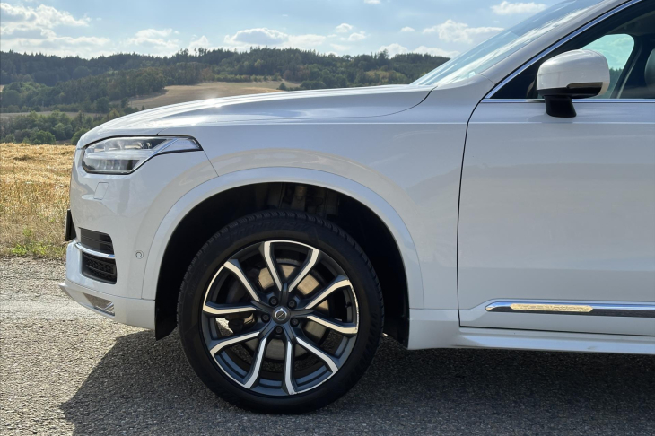 Volvo XC90 2,0 D 165 kW Inscription CZ