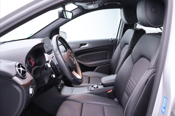 Mercedes-Benz Třídy B 1,5 CDI 80kW Aut. Urban Navi