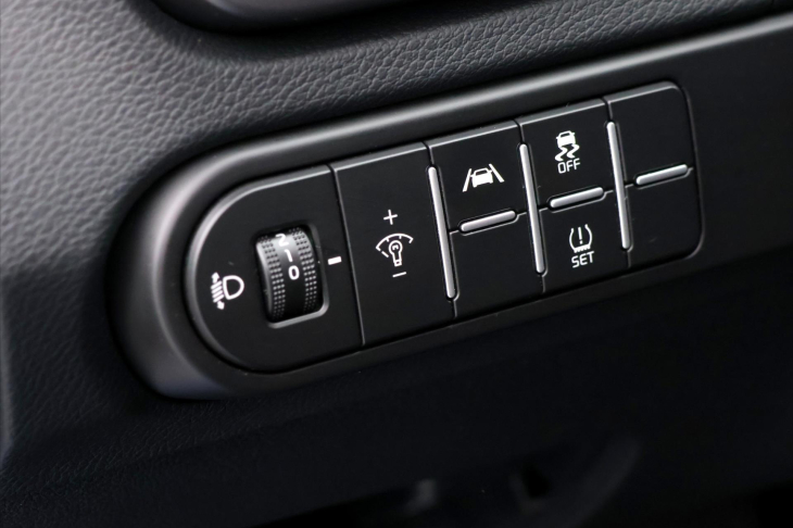 Kia Ceed 1,5 118 kW T-GDI CZ Zaruka LED