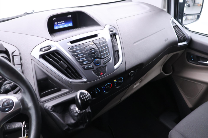 Ford Tourneo Custom 2,0 TDCI 125KW 8-Míst Long DPH