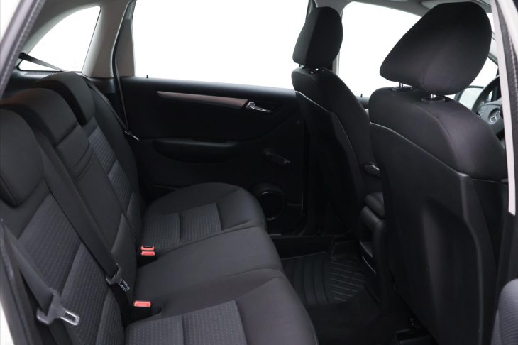 Mercedes-Benz Třídy B 1,5 160 70kW CZ Klima 82.300km