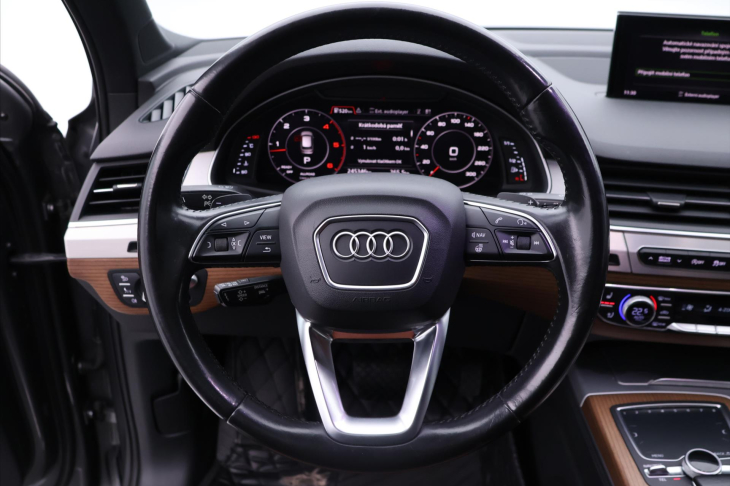 Audi Q7 3,0 200kW Quattro BOSE Pano